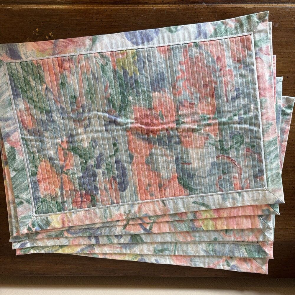 Vintage Pastel Floral Pleated Placemats 80s 90s Decor Cottage Core Shabby Chic